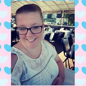 Meet your Posher, Danielle